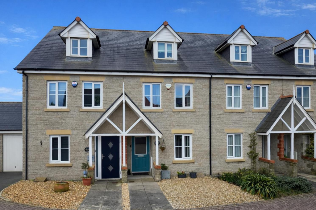 4-bed house on 24, Honey Close, Bideford, £299,950