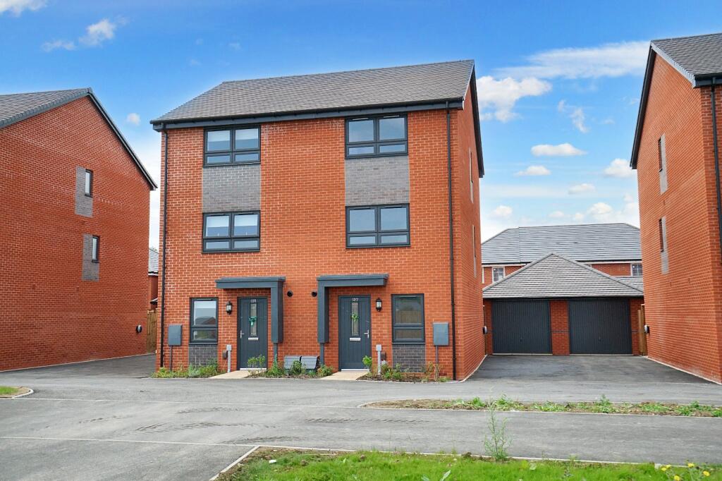 Main image of property: White Lias Way, Upper Lighthorne, Leamington Spa, Warwickshire, CV33