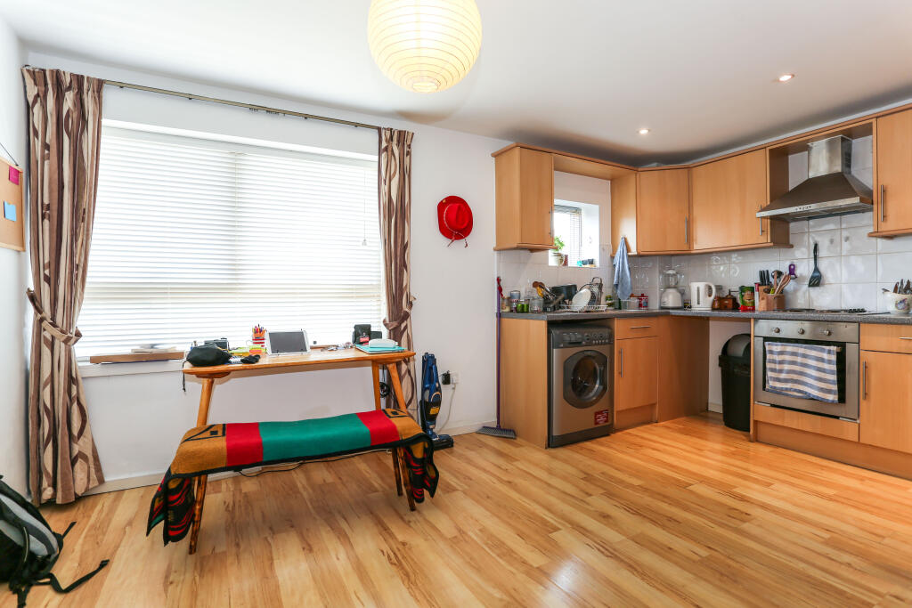 Apartment in Cambridge - View 5