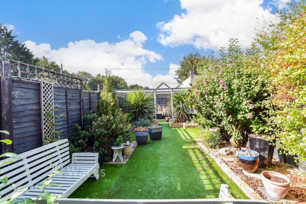 House in Maidstone, Kent - View 2