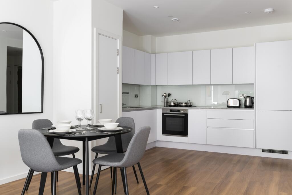 Apartment in Brighton, Queen's Park - View 3