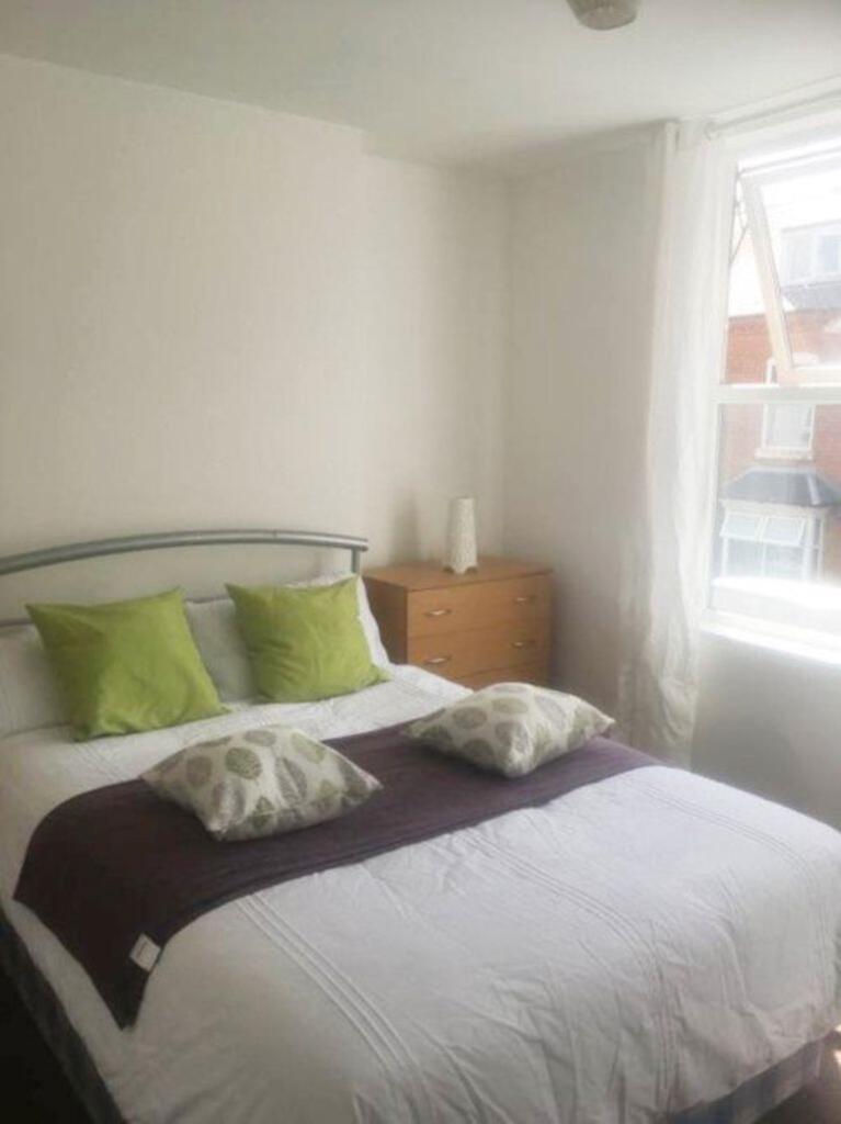 Main image of property: Harold Road, Edgbaston, B16 - 8-8 Viewings