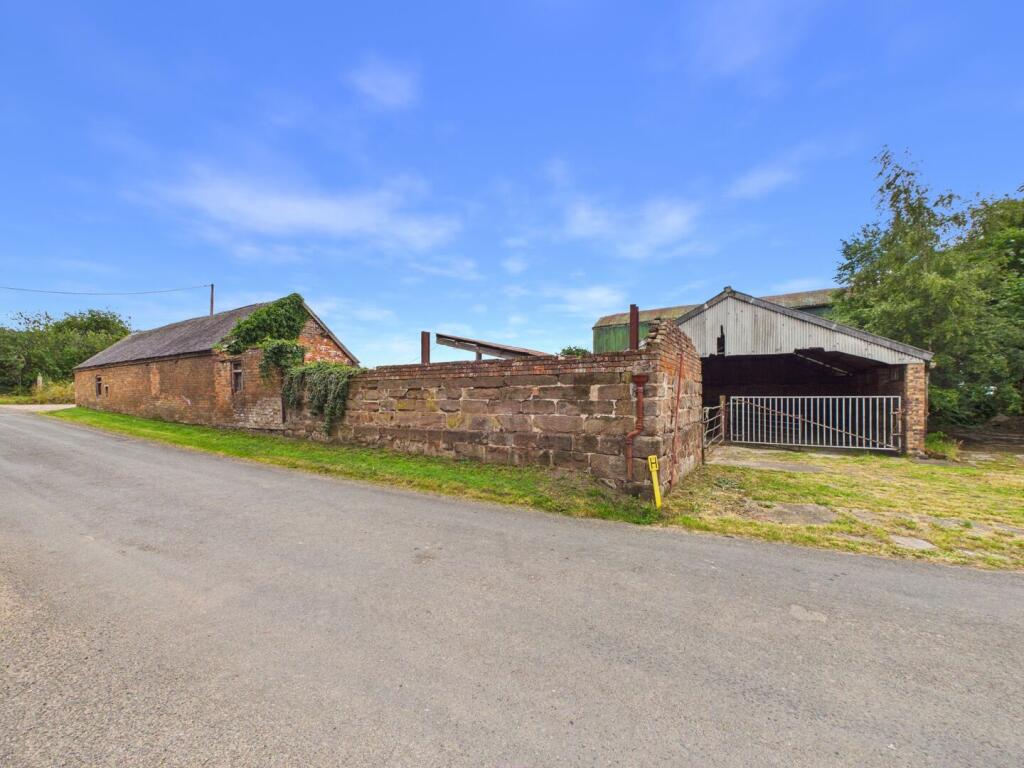 The Barns at The Beeches, Ollerton, Market Drayton - More