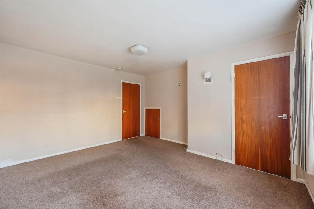 Wren Park Close, Findern, DERBY photo 3