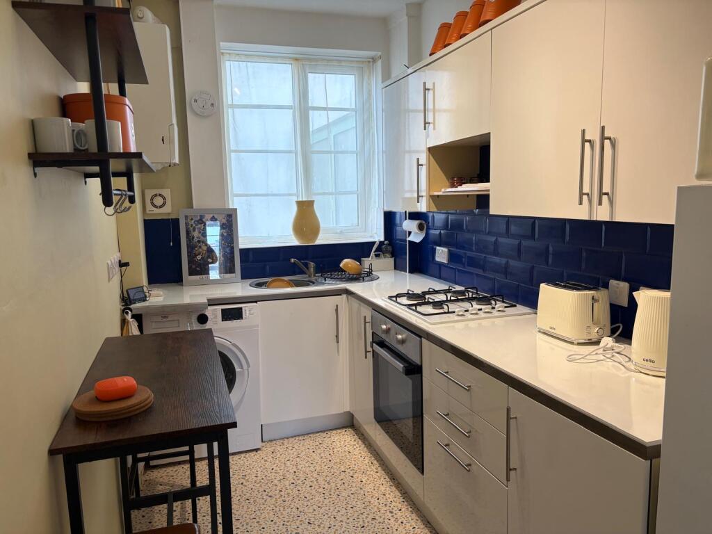 Chichester Drive East, Saltdean, BN2 8LU - View 3