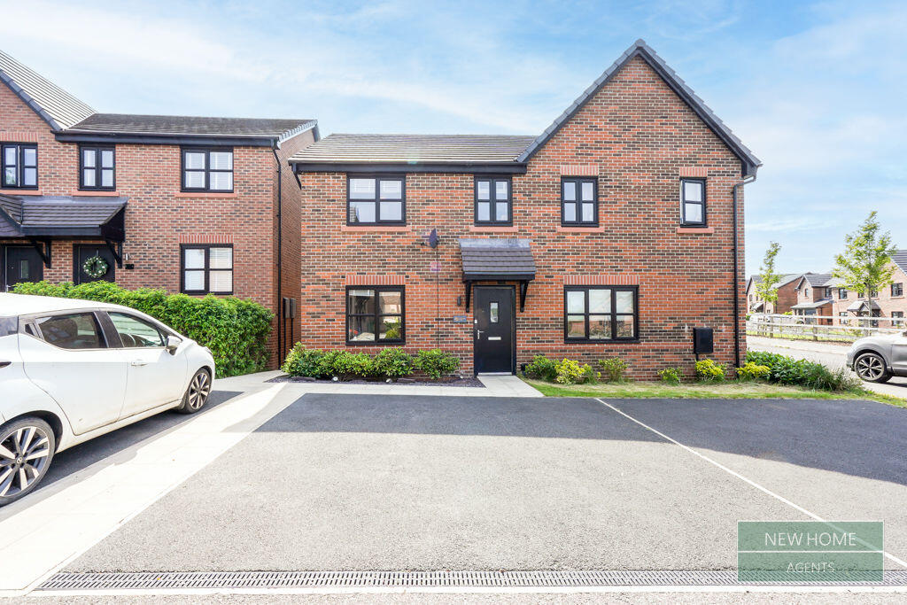 Main image of property: Croftdale Close, Ashton-in-Makerfield, Wigan, WN4 0AN