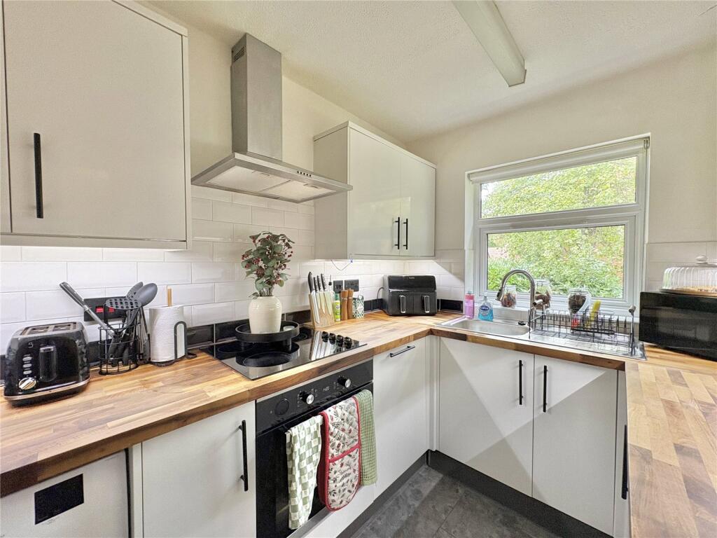 Apartment in Oxton, Noctorum - More