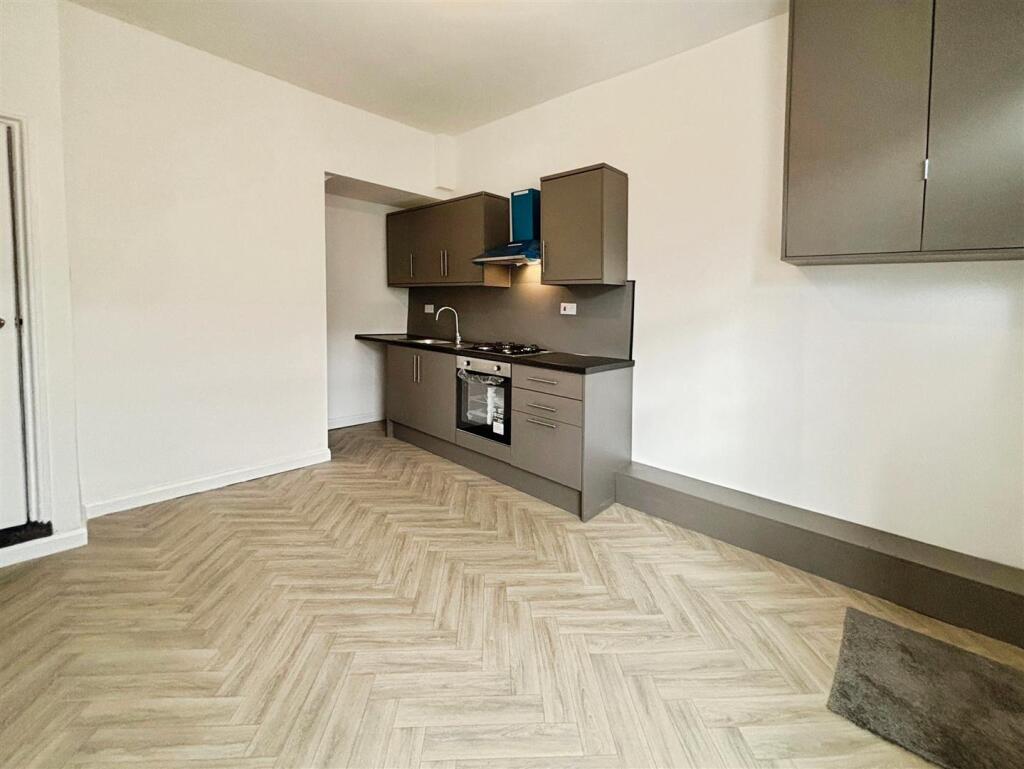 Greaves Street, Bradford, BD5 7PE - View 3