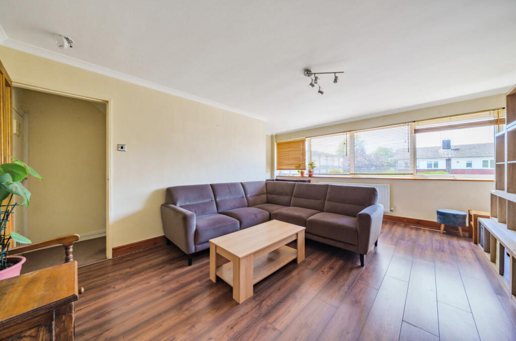 Woodcote Drive, Orpington, BR6 - View 3