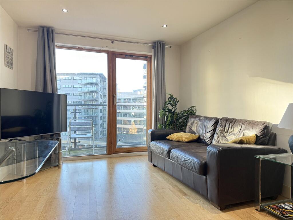 Clarence House, The Boulevard, Leeds, LS10 photo 2