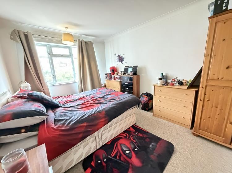 Apartment in Ipswich, Chantry - View 4