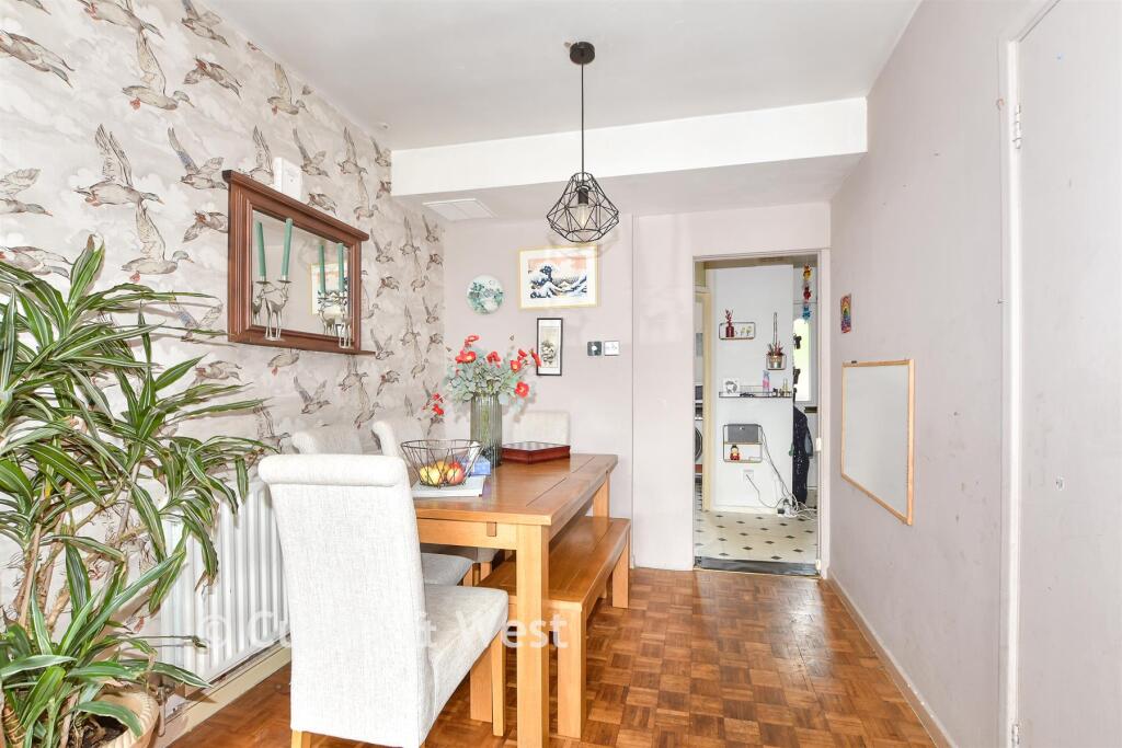 Apartment in Waverley, Cranleigh - View 3