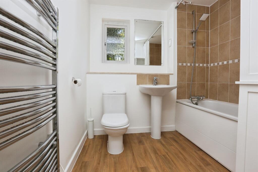 Apartment in Gosport, Hampshire - More