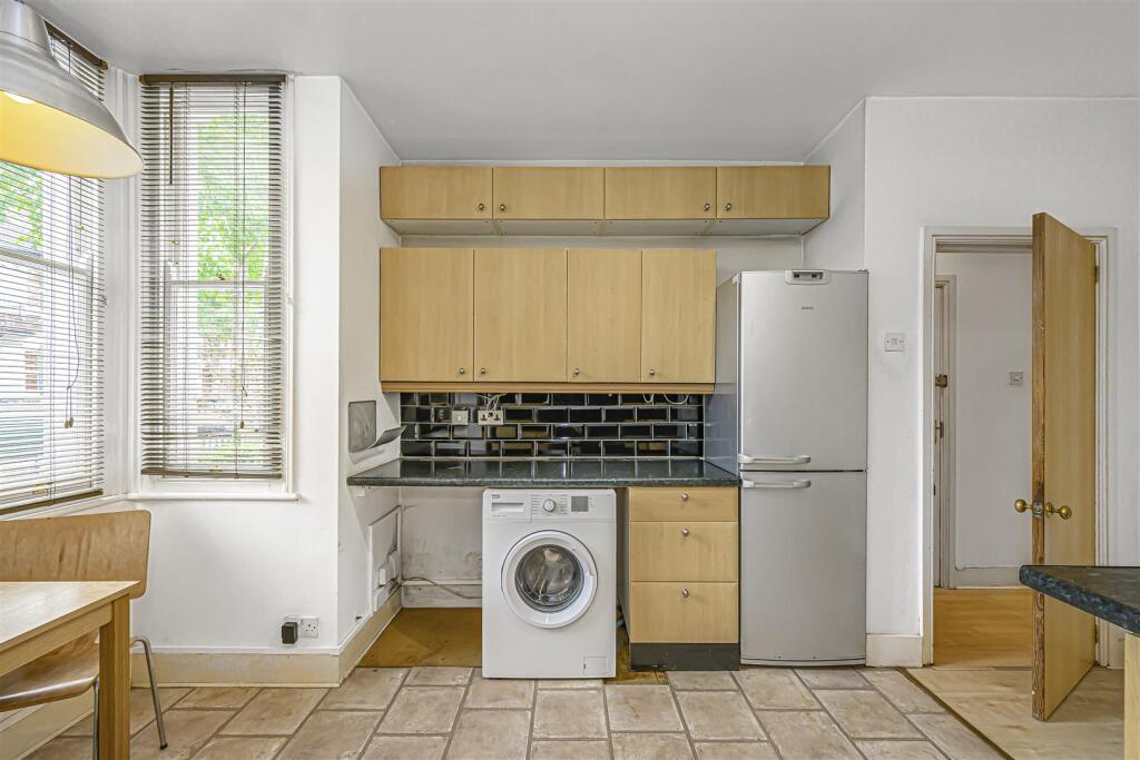 Apartment in London, Walthamstow Village, Leyton - More