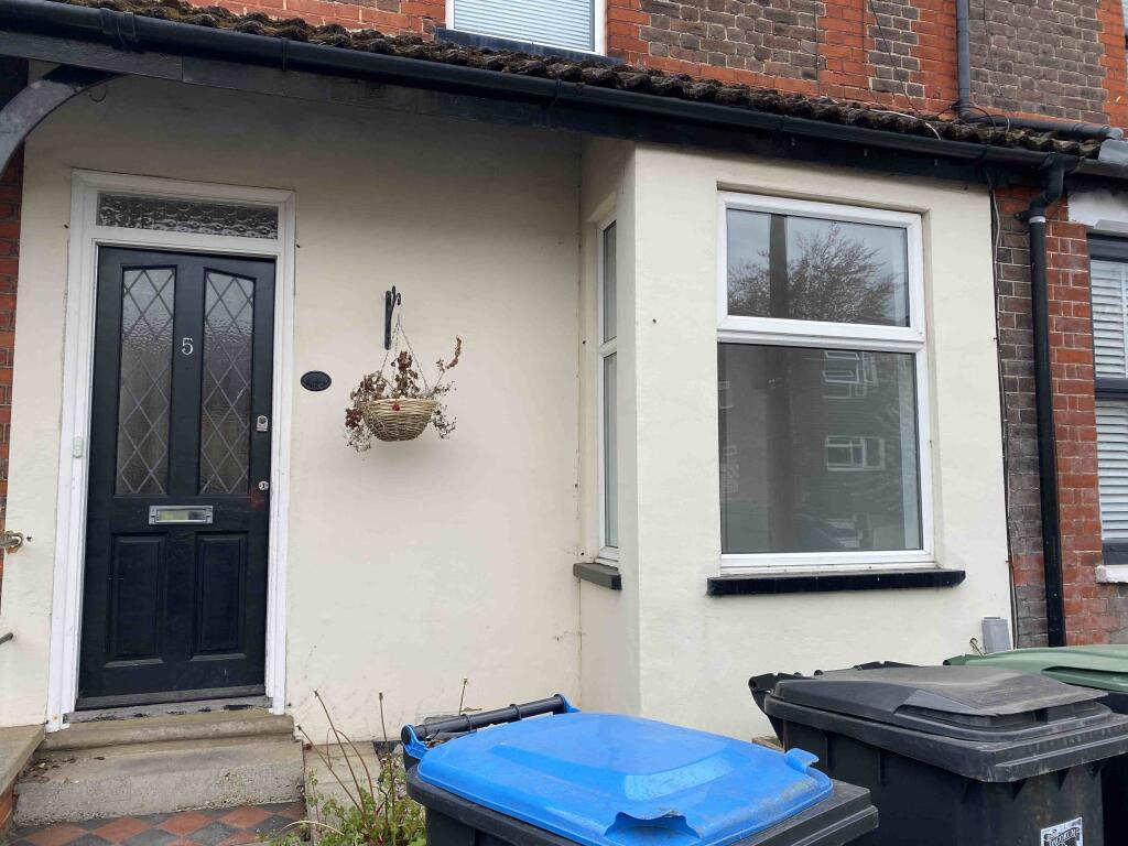Main image of property: APSLEY, Kents Avenue