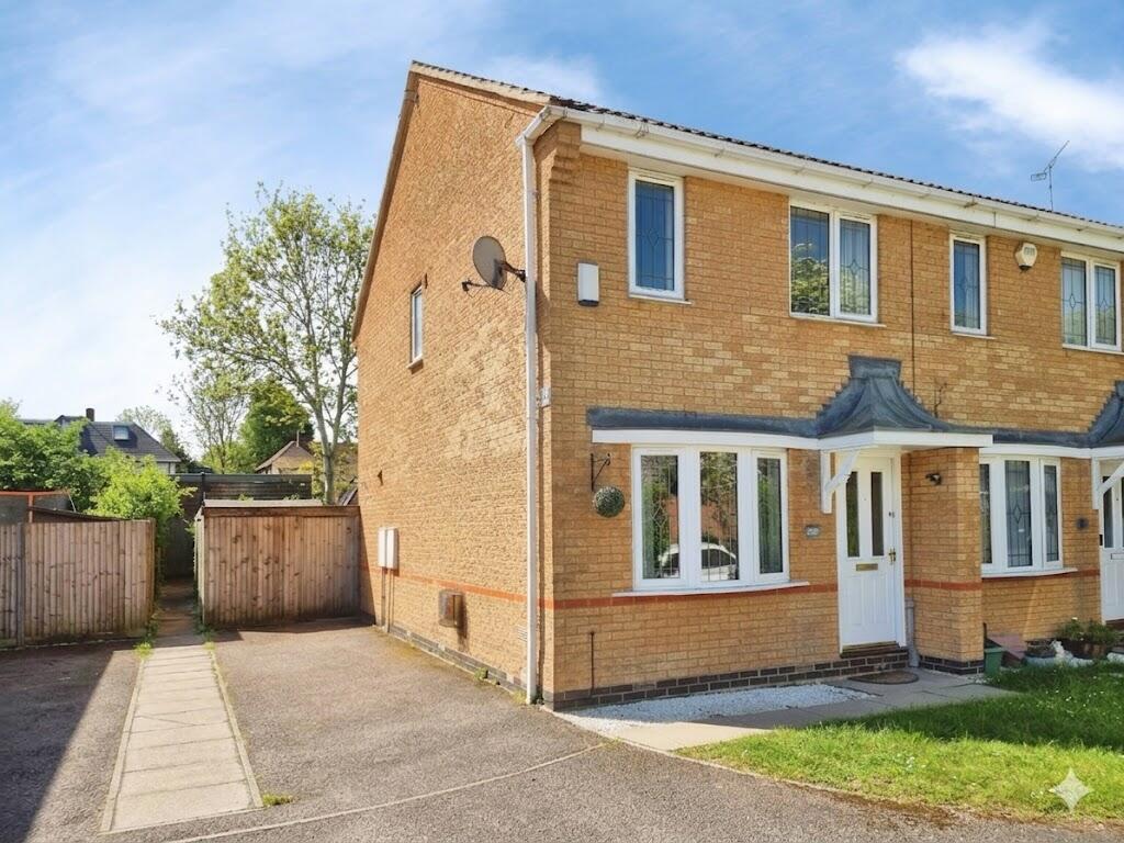 Main image of property: Longcroft Drive, Barton-le-Clay, Bedfordshire, MK45