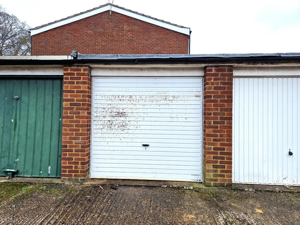 Main image of property: Whitecroft, St. Albans, Hertfordshire, AL1