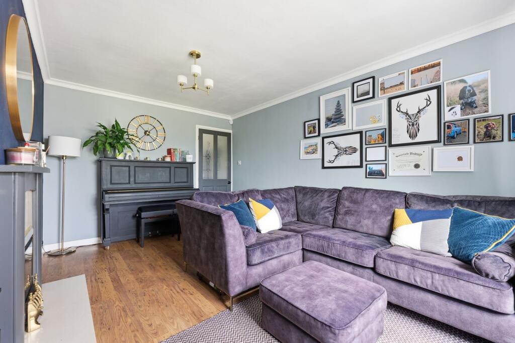 Kingsley Crescent, Stonebroom, DE55 photo 2