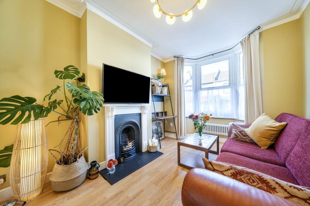 Edward Road, Coulsdon, CR5 photo 2