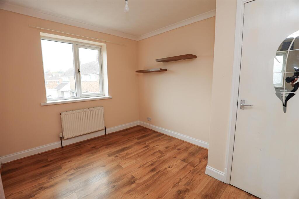 18 Lime Grove, St Athan, Vale of Glamorgan, CF62 4JQ photo 4
