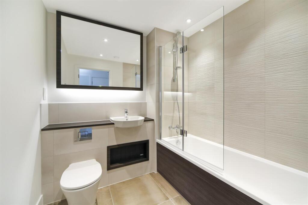 Apartment in Harrow - View 3