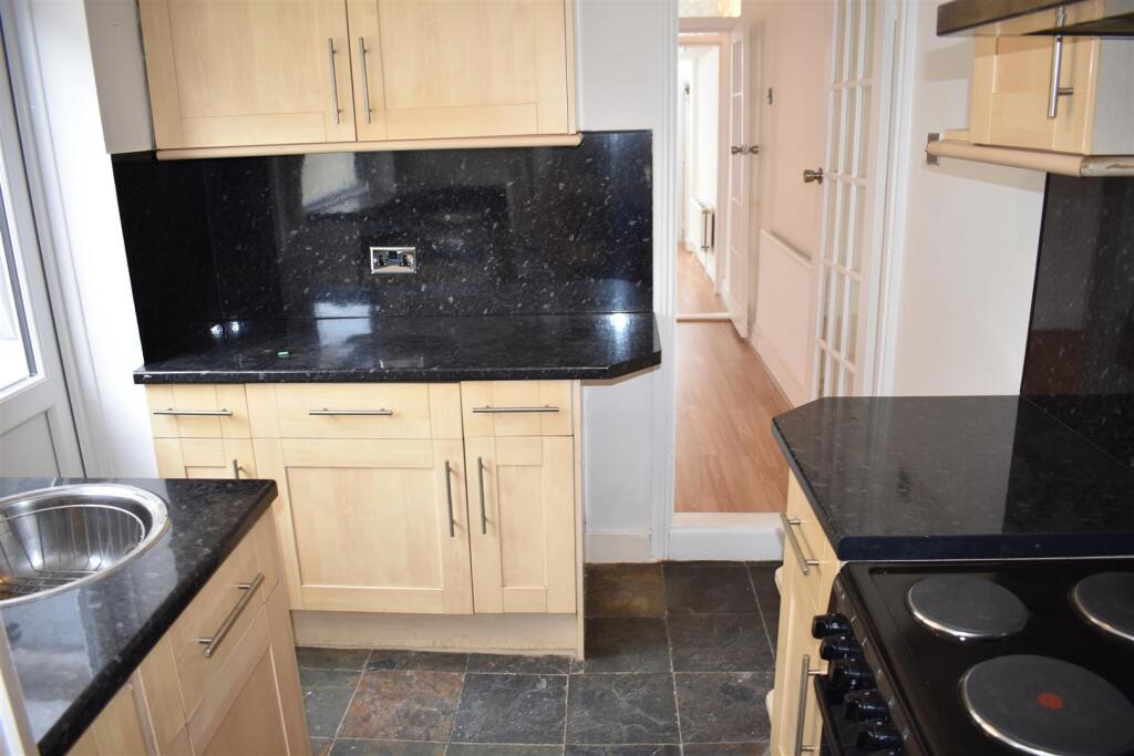 House in Portsmouth - View 5