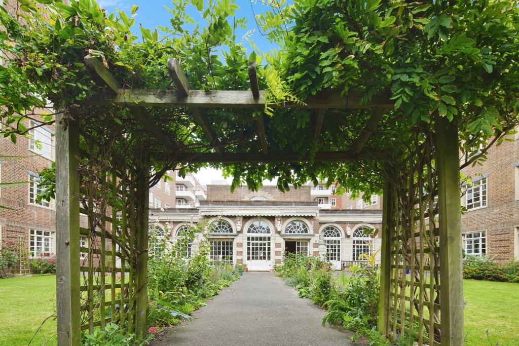 Wilbury Road, Hove, BN3 - More