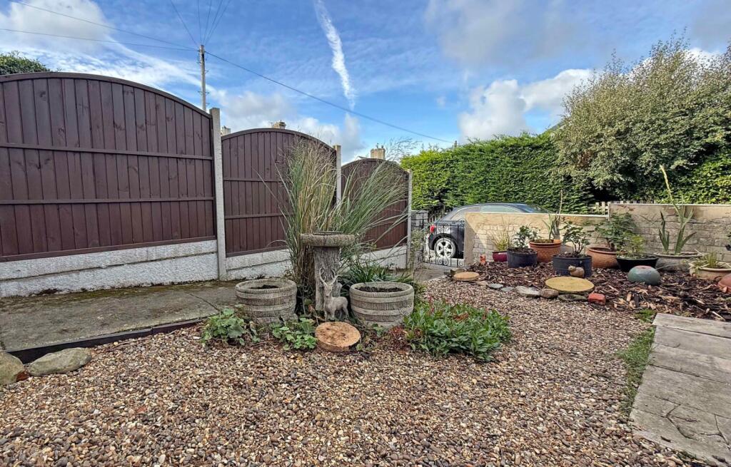 House in Llanfairfechan, Conwy - More