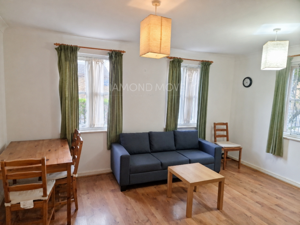 Apartment in London, Worton - View 2