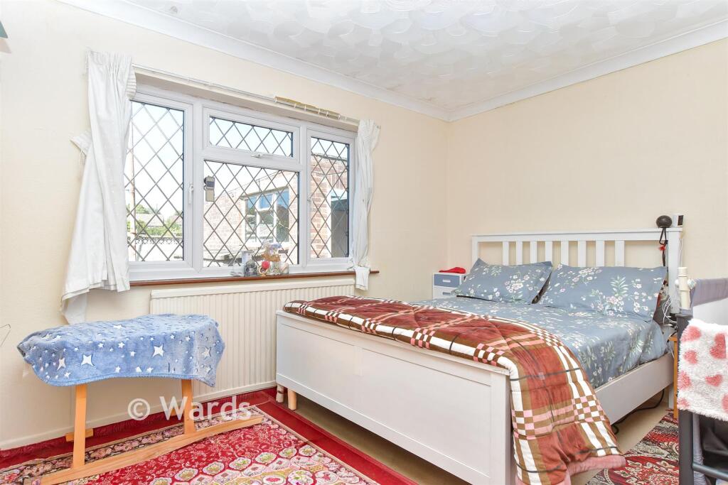 House in Gravesham, Hazells - More