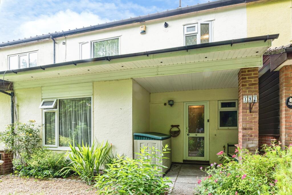 Main image of property: Kenilworth Road, Basingstoke