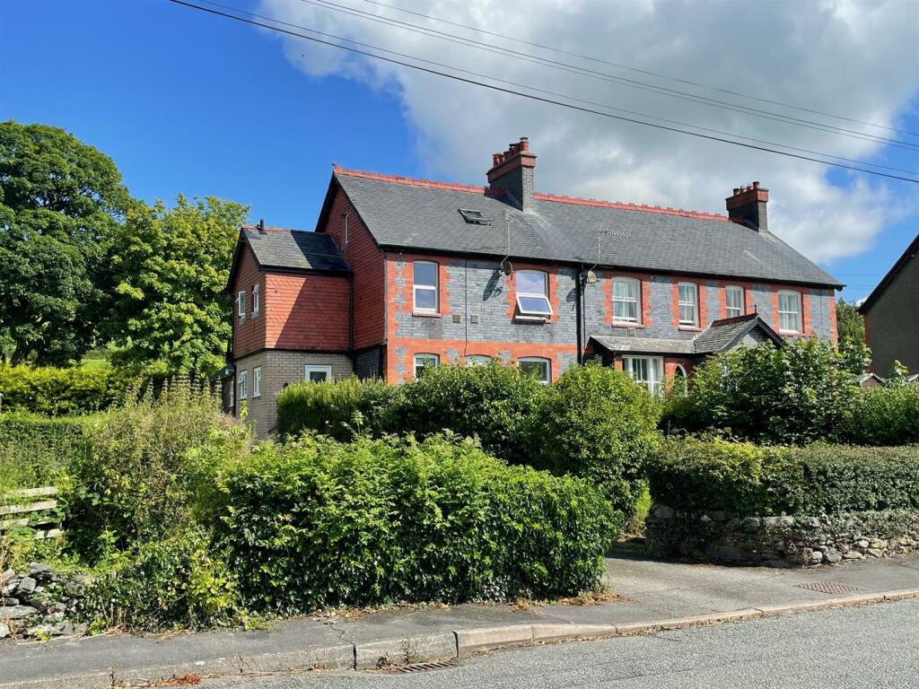 Main image of property: Maerdy