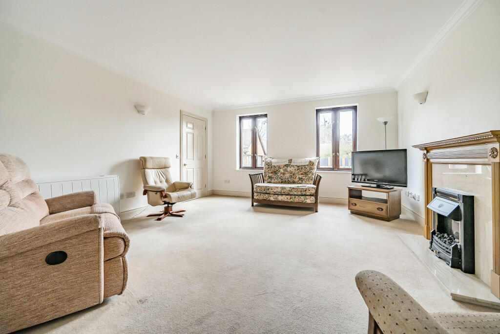 Remenham Row, Wargrave Road, Henley-on-Thames, RG9 photo 2