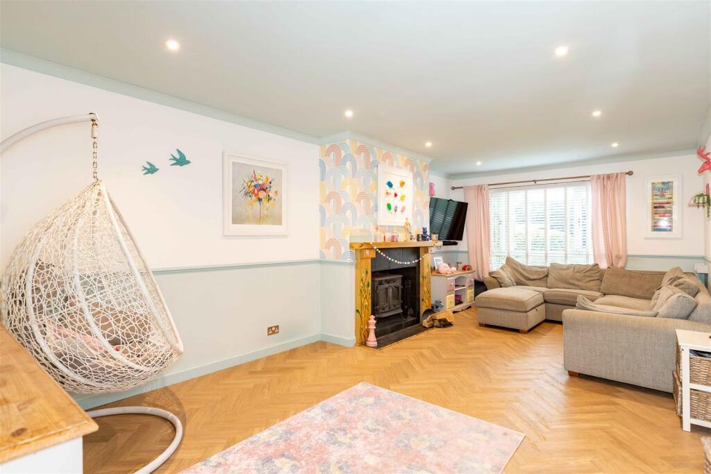Kithurst Close, Goring photo 4