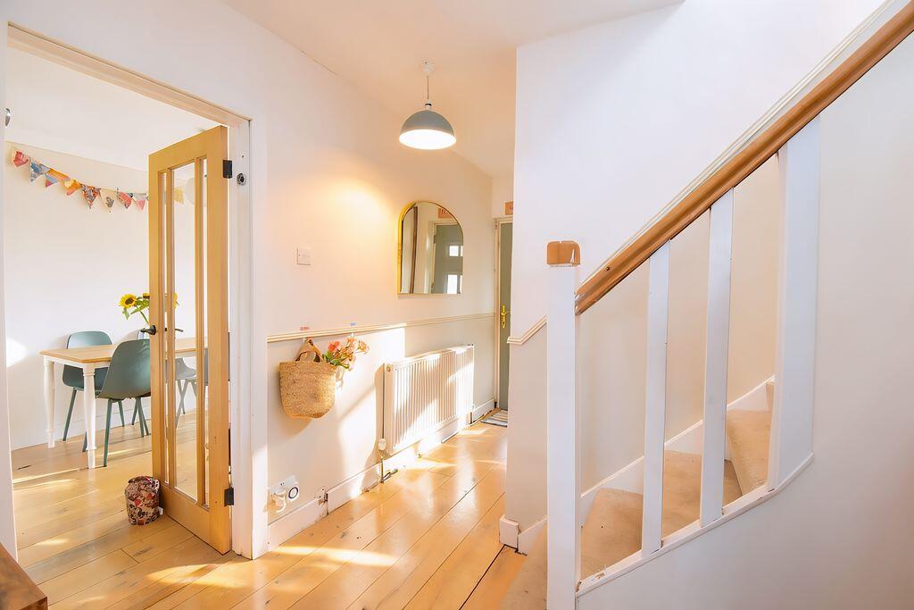 House in Newport - View 3