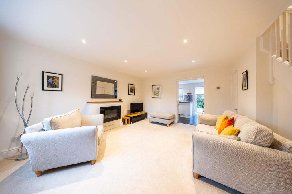 Sibley Park Road, Reading, RG6 photo 3