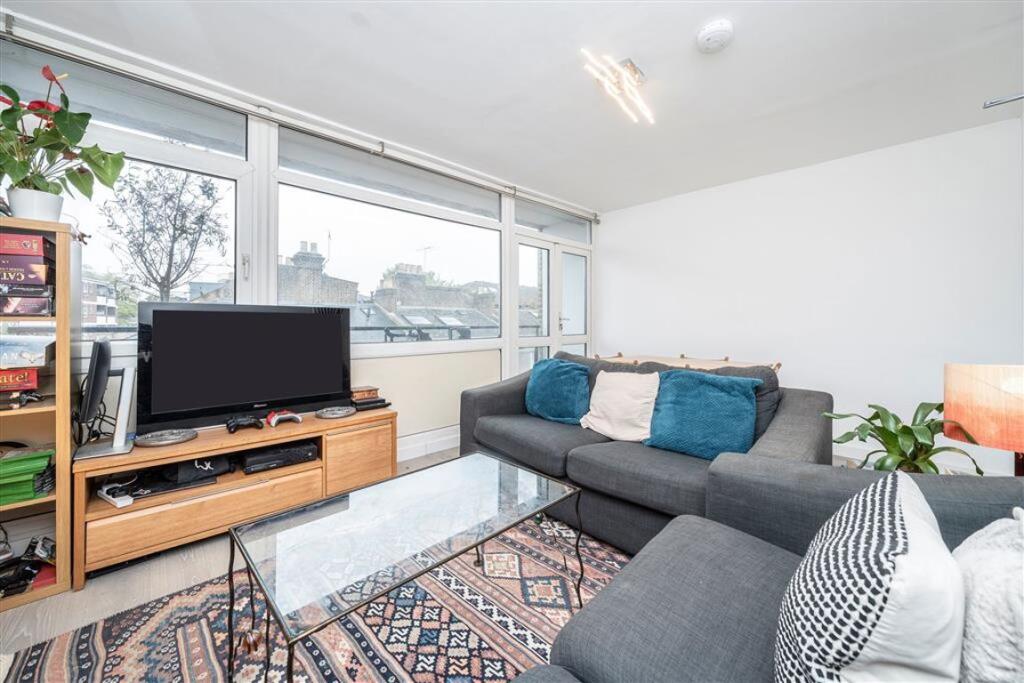 Apartment in London - View 2