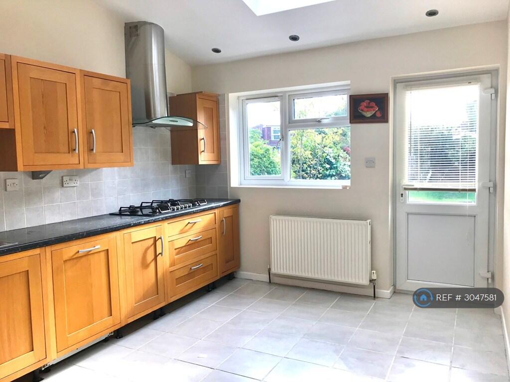Queens Park Road, Birmingham, B32 photo 5