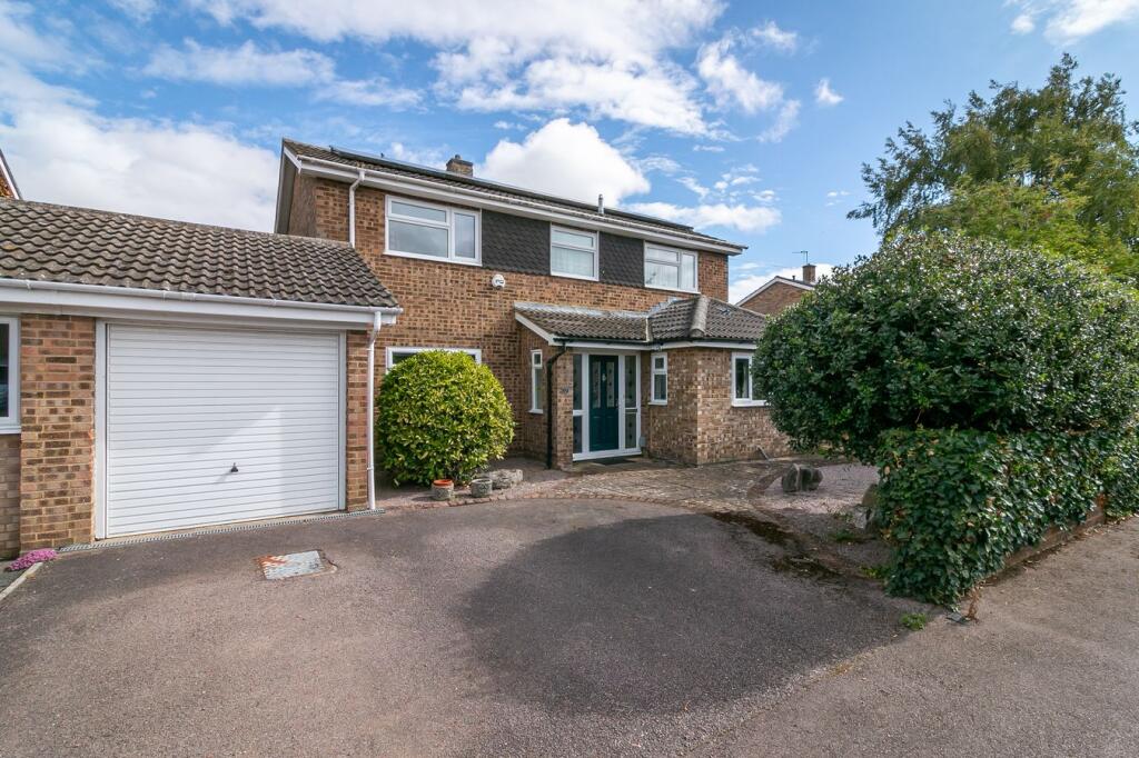 Main image of property: Meadow Way, Stotfold, Hitchin, SG5