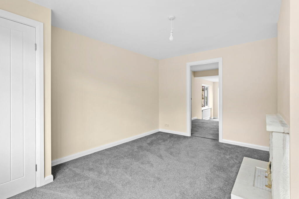 74 Blackfriars Avenue, Droitwich, Worcestershire. WR9 8RH - View 6