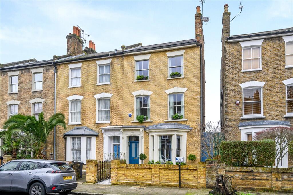 Main image of property: Groombridge Road, South Hackney, London, E9
