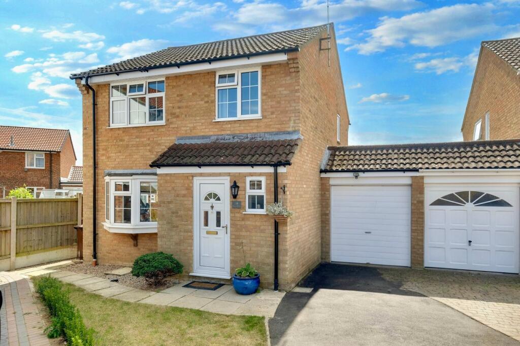 3-bed detached on Quilp Drive, Newlands Spring, Chelmsford, CM1, £400,000