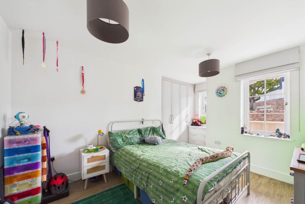 Apartment in St Clement - View 4