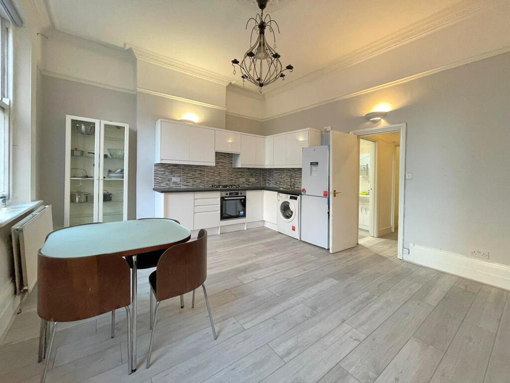 Main image of property: 320 Earls Court Road, London, London, London, SW5