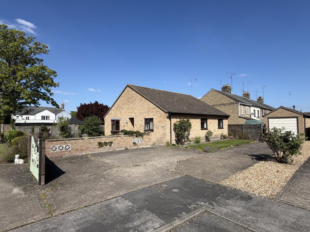 3-bed detached on Ferry Way, Littleport, Ely, Cambridgeshire, £350,000