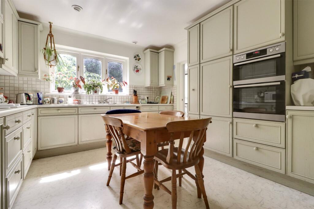 2, Sycamore Close, Instow, Bideford, EX39 photo 4