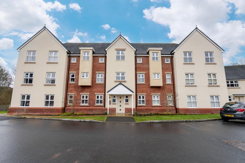 Main image of property: 33 Haldene Road, Macclesfield, SK11