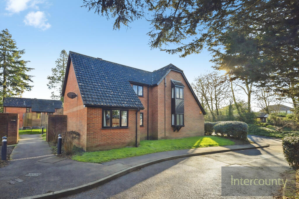 Main image of property: Churchfields, Stansted, Essex, CM24
