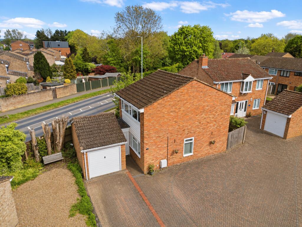 Main image of property: Sarratt Avenue, Hemel Hempstead, Hertfordshire, HP2