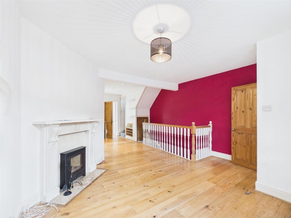 House in South Kesteven, Northfields, Stamford - View 2